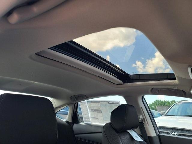Photo of 2025 Urban Gray Pearl Honda Accord