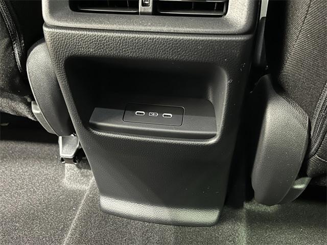 Photo of 2026 Platinum White Pearl Honda CR-V