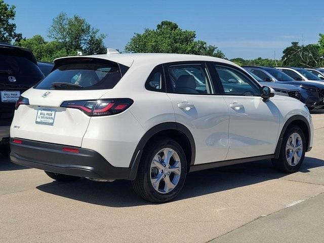 Photo of 2025 Platinum White Pearl Honda HR-V