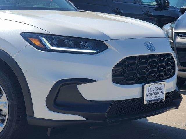 Photo of 2025 Platinum White Pearl Honda HR-V