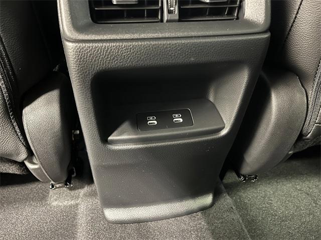 Photo of 2026 Platinum White Pearl Honda CR-V Hybrid