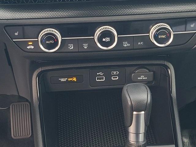 Photo of 2023 Silver Honda CR-V