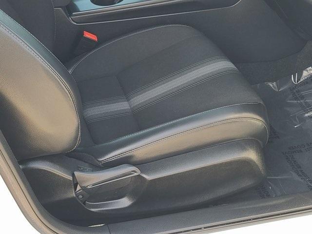 Photo of 2022 Platinum White Pearl Honda Civic