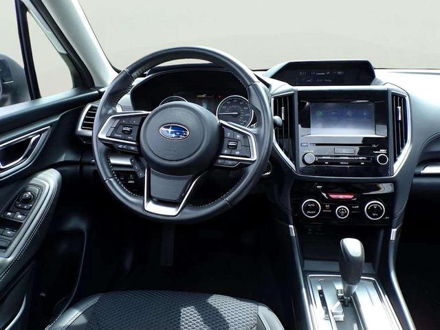 Photo of 2023 Crystal White Pearl Subaru Forester