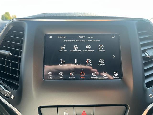 Photo of 2020 Billet Silver Metallic Clearcoat Jeep Cherokee