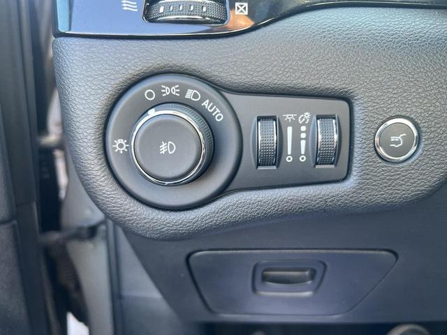 Photo of 2020 Billet Silver Metallic Clearcoat Jeep Cherokee