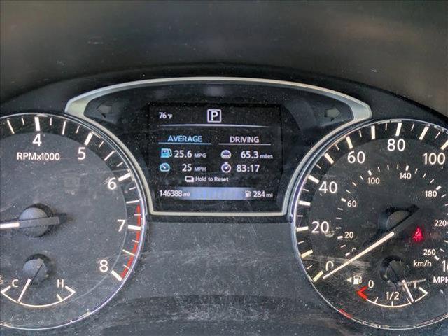 Photo of 2016 Pearl White Nissan Altima