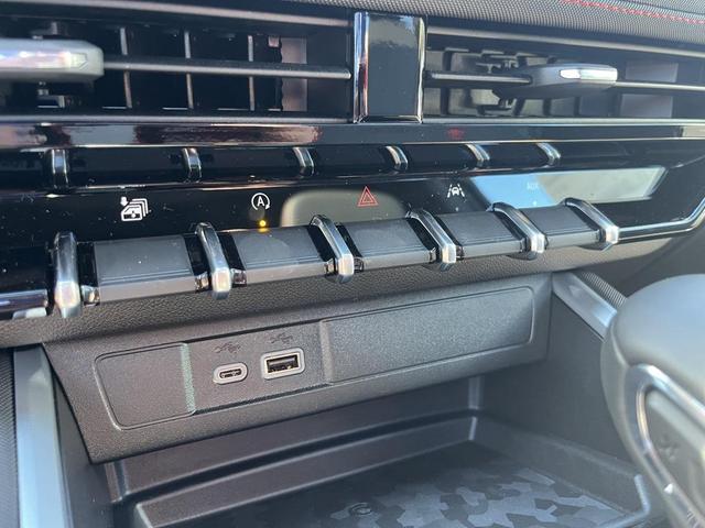 Photo of 2026 Radiant Red Tintcoat Chevrolet Colorado