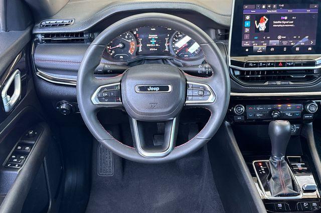 Photo of 2024 Silver Zynith Jeep Compass