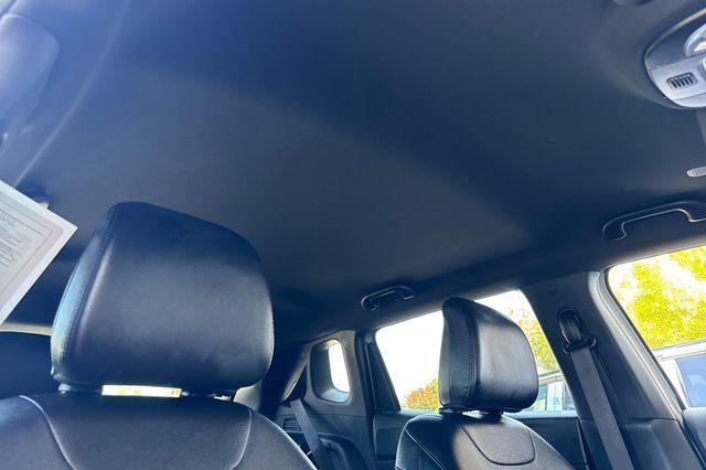 Photo of 2024 Silver Zynith Jeep Compass