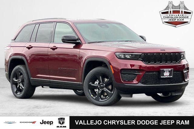 Photo of 2025 Velvet Red Pearlcoat Jeep Grand Cherokee