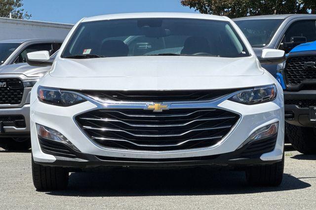 Photo of 2023 Summit White Chevrolet Malibu