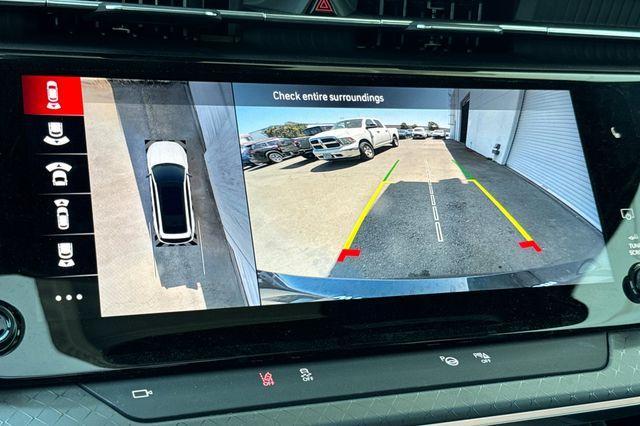 Photo of 2025 Fathom Blue Pearlcoat Jeep Wagoneer S
