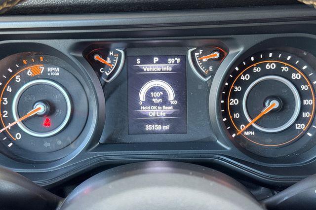 Photo of 2024 Black Clearcoat Jeep Wrangler