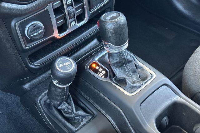 Photo of 2024 Black Clearcoat Jeep Wrangler