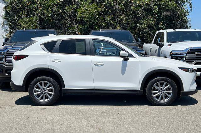 Photo of 2022 Snowflake White Pearl Mazda CX-5