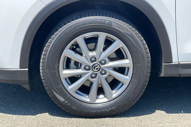 Photo of 2022 Snowflake White Pearl Mazda CX-5