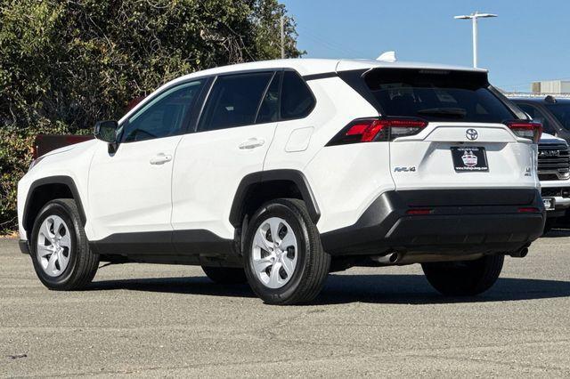 Photo of 2024 Ice Toyota RAV4