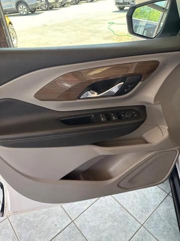 Photo of 2019 White GMC Terrain