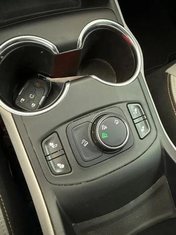 Photo of 2019 White GMC Terrain