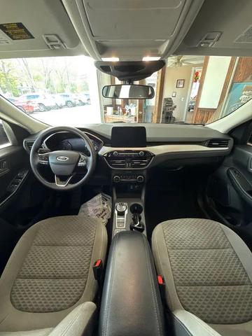 Photo of 2021 Black Ford Escape