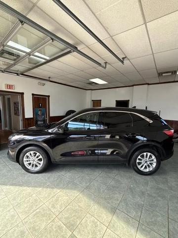 Photo of 2021 Black Ford Escape