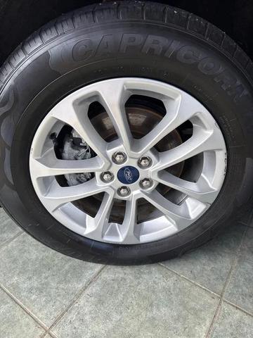 Photo of 2021 Black Ford Escape