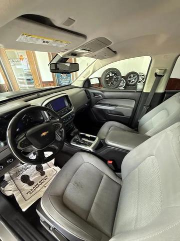 Photo of 2018 Silver Chevrolet Colorado