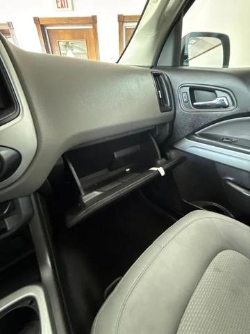 Photo of 2018 Silver Chevrolet Colorado