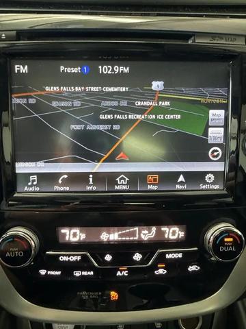 Photo of 2017 Gray Nissan Murano