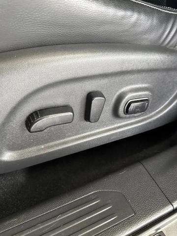 Photo of 2017 Gray Nissan Murano