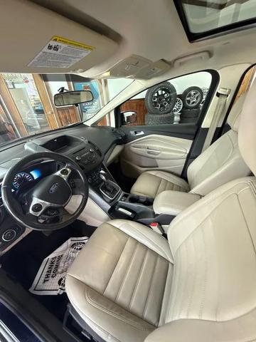 Photo of 2017 Blue Ford C-Max Energi