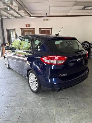 Photo of 2017 Blue Ford C-Max Energi