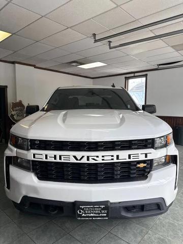Photo of 2022 White Chevrolet Silverado 1500