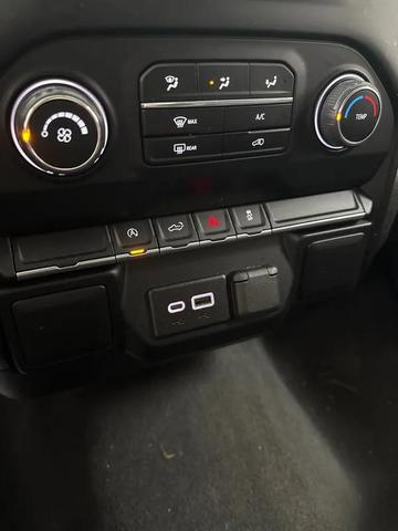 Photo of 2022 White Chevrolet Silverado 1500