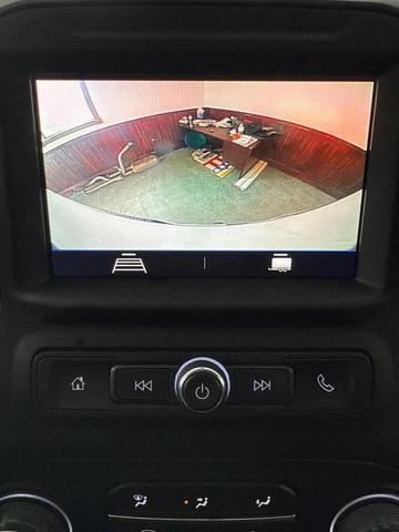 Photo of 2022 White Chevrolet Silverado 1500