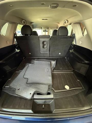 Photo of 2018 Blue Nissan Rogue