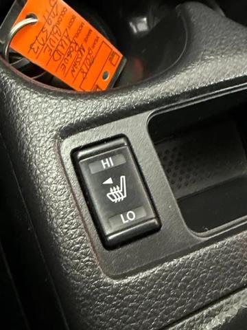 Photo of 2018 Blue Nissan Rogue