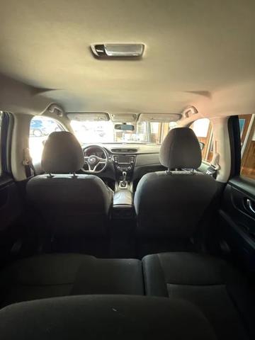 Photo of 2018 Blue Nissan Rogue