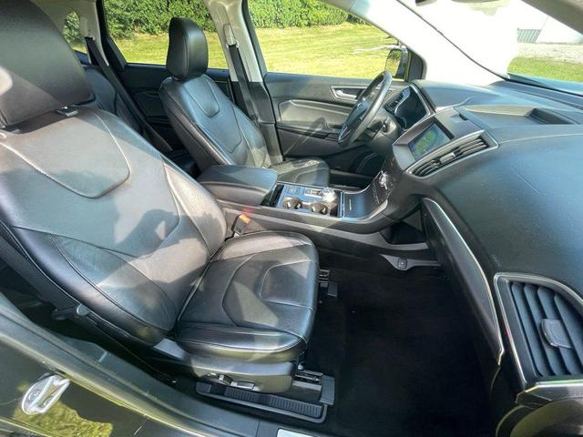 Photo of 2020 Magnetic Ford Edge