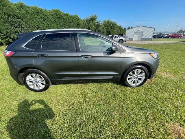 Photo of 2020 Magnetic Ford Edge