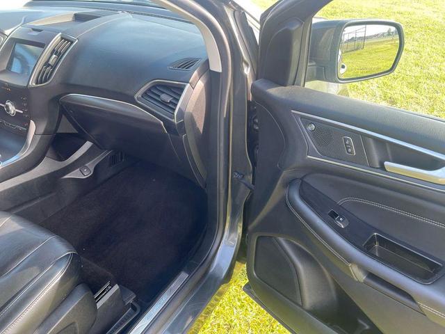 Photo of 2020 Magnetic Ford Edge