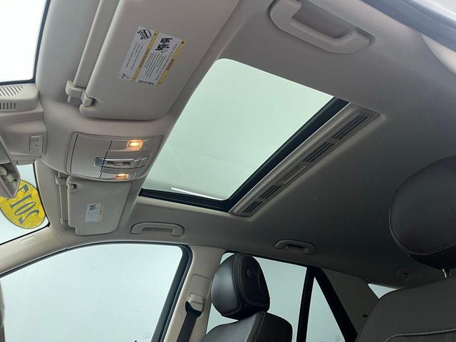 Photo of 2017 Polar White Mercedes-Benz GLE 350