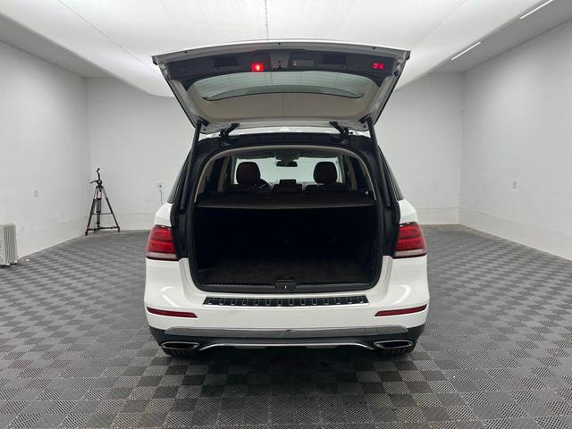 Photo of 2017 Polar White Mercedes-Benz GLE 350