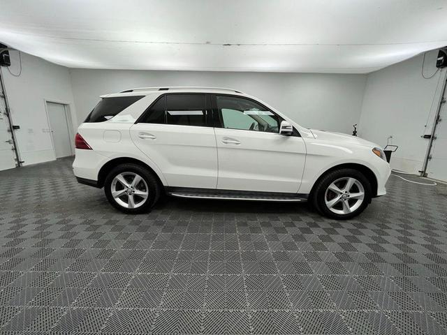 Photo of 2017 Polar White Mercedes-Benz GLE 350
