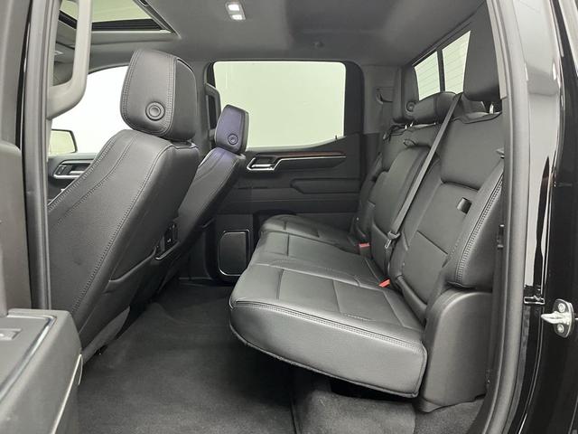 Photo of 2024 Onyx Black GMC Sierra 1500