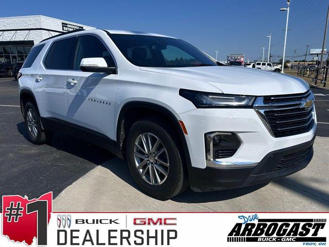 Photo of 2023 Summit White Chevrolet Traverse