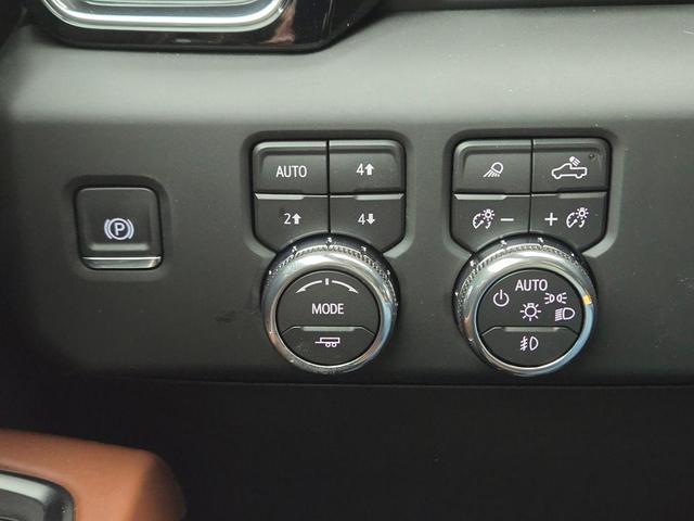 Photo of 2026 Summit White GMC Sierra 2500