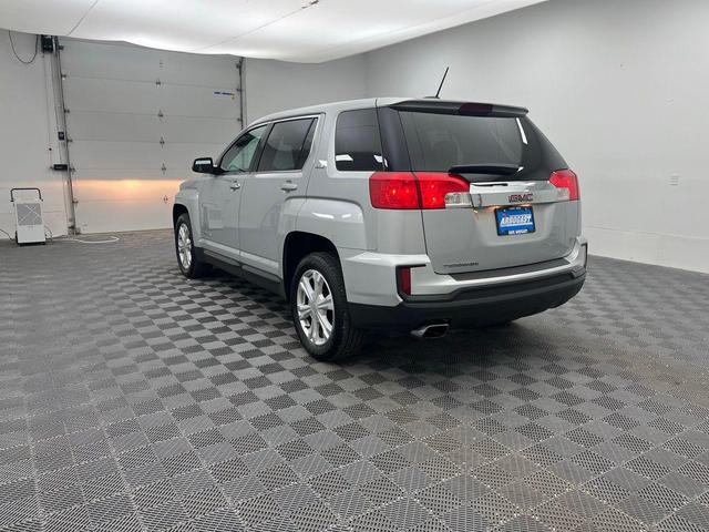 Photo of 2017 Quicksilver Metallic GMC Terrain