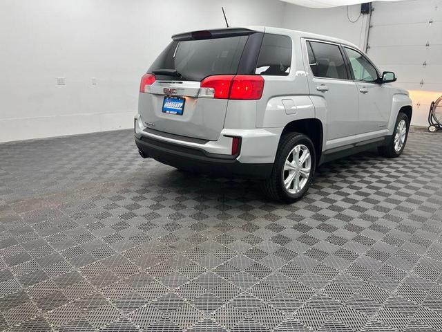 Photo of 2017 Quicksilver Metallic GMC Terrain